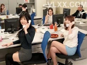 Vợ tóc vàng lừa dối và bị địt